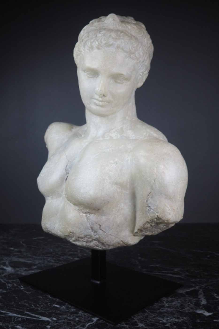 Byst Antinous Farnesio