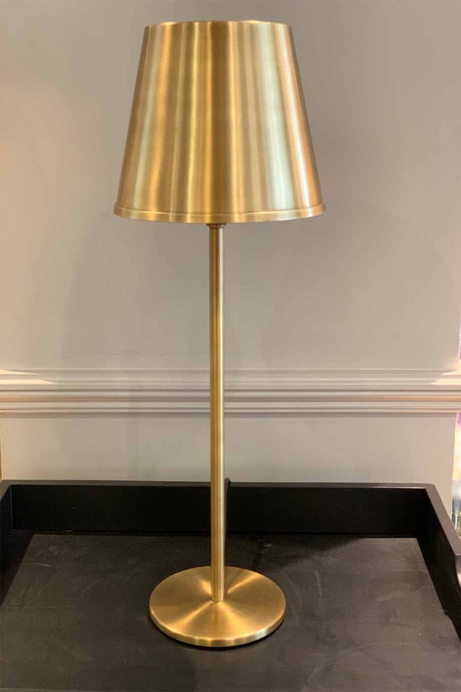 Bordslampa Geneve inkl. skärm
