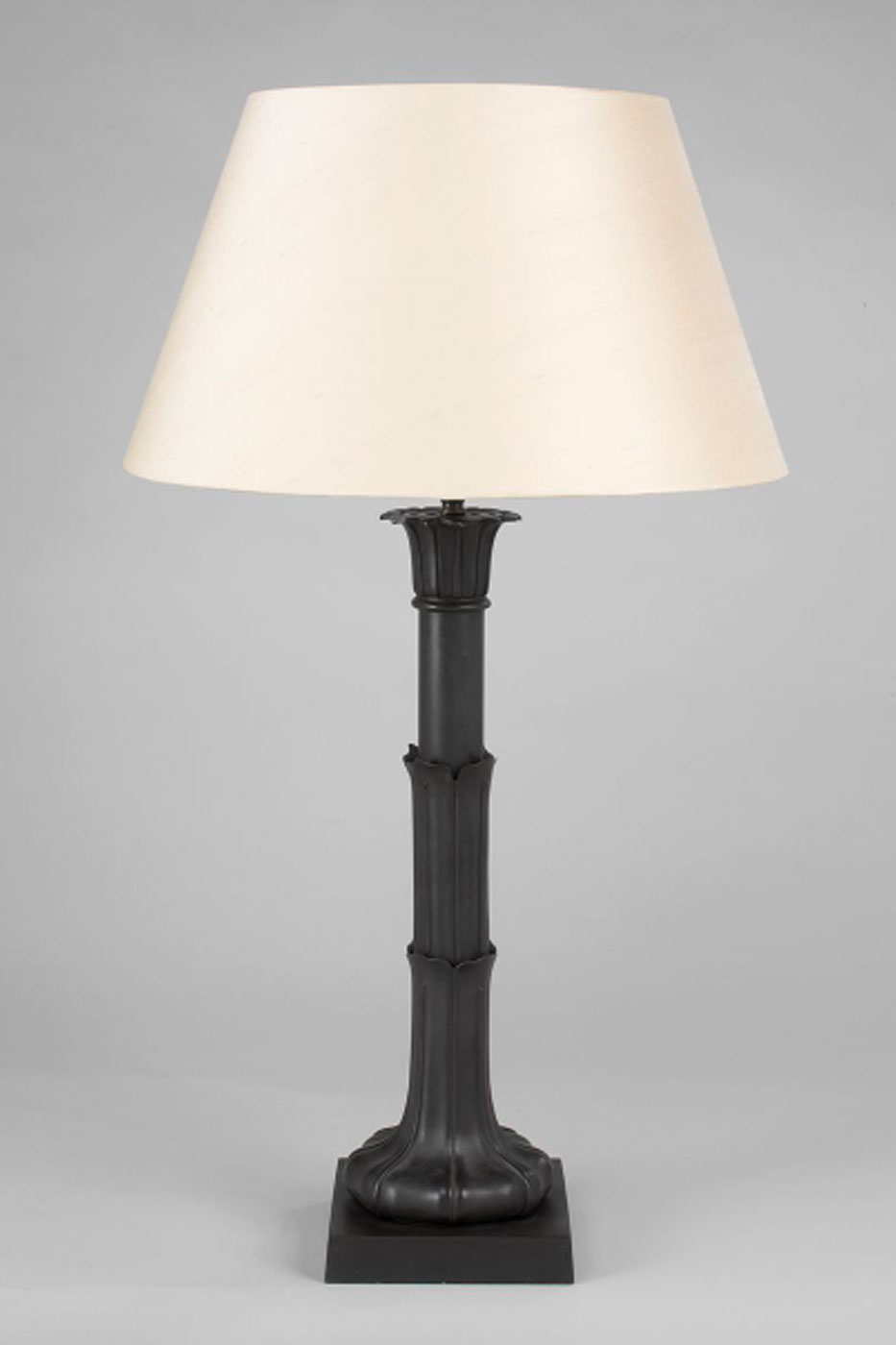 Lampfot Lotus Leaf Coulumn Bronze