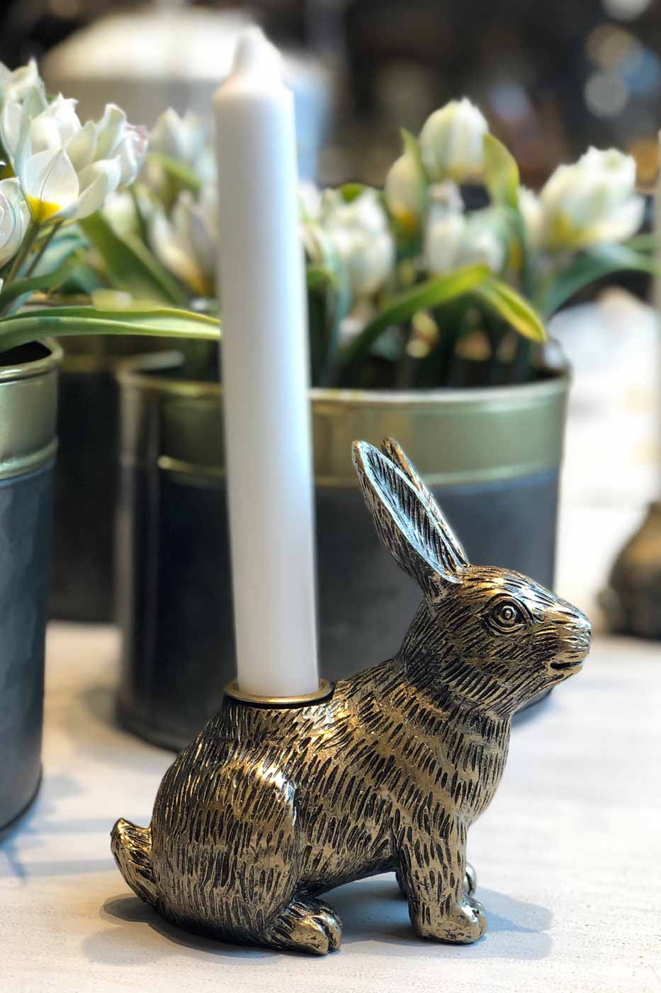 Ljusstake Hare