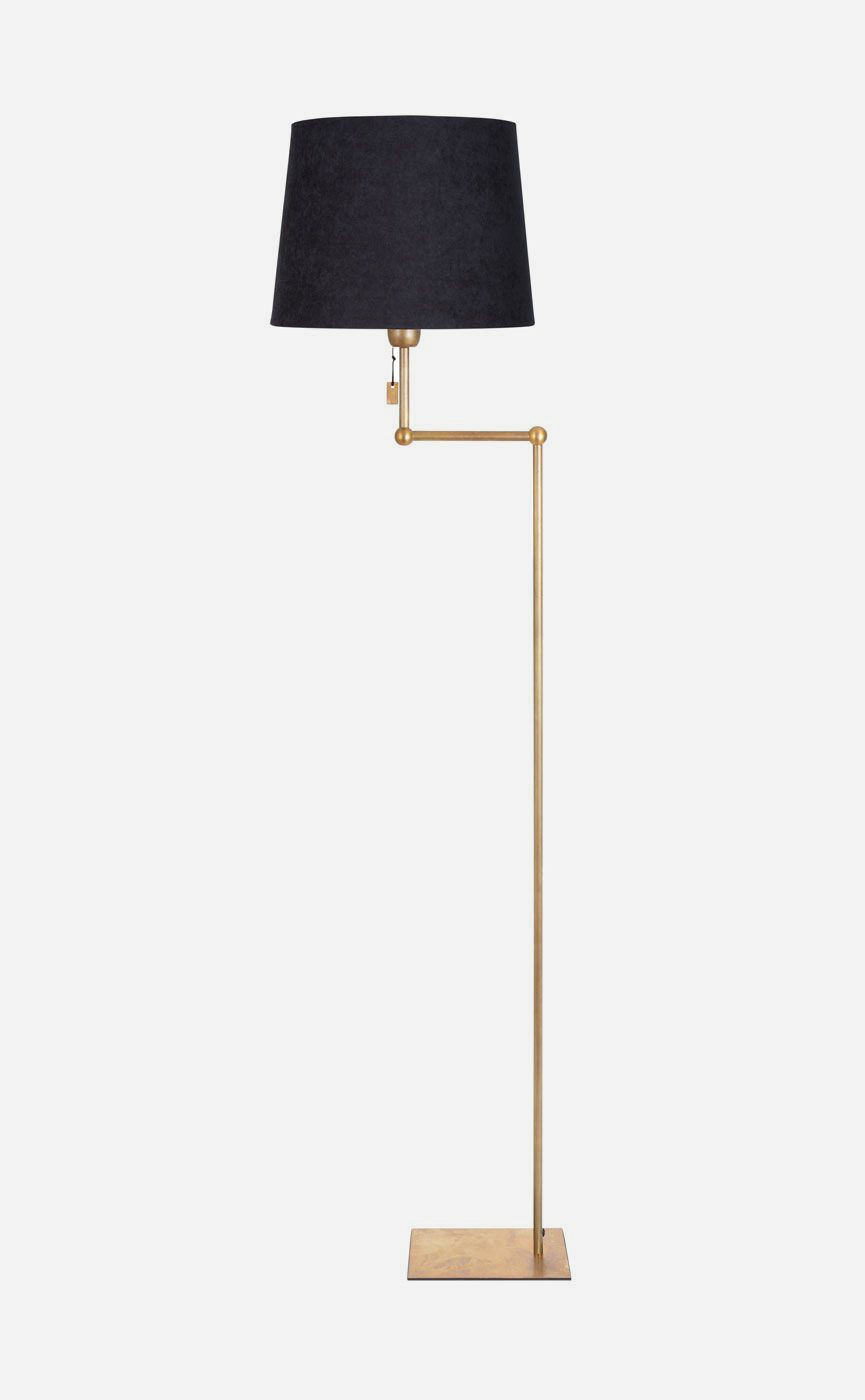 Golvlampa Viken råmässing