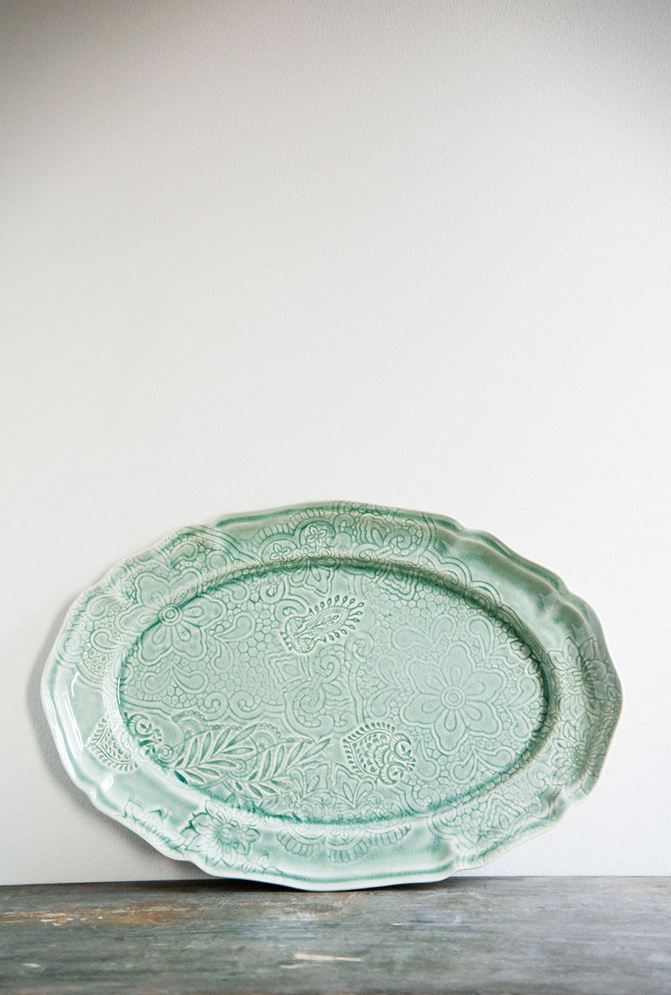 Fat Arabesque ovalt 49 cm antique
