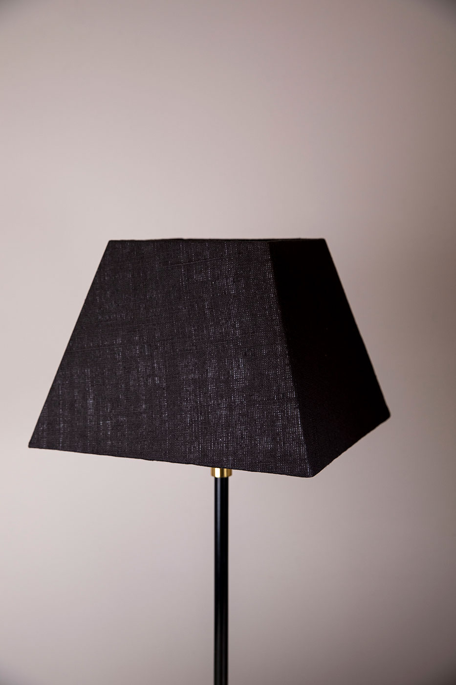 Lampskärm Clementine kvadrat 35 cm svart linne